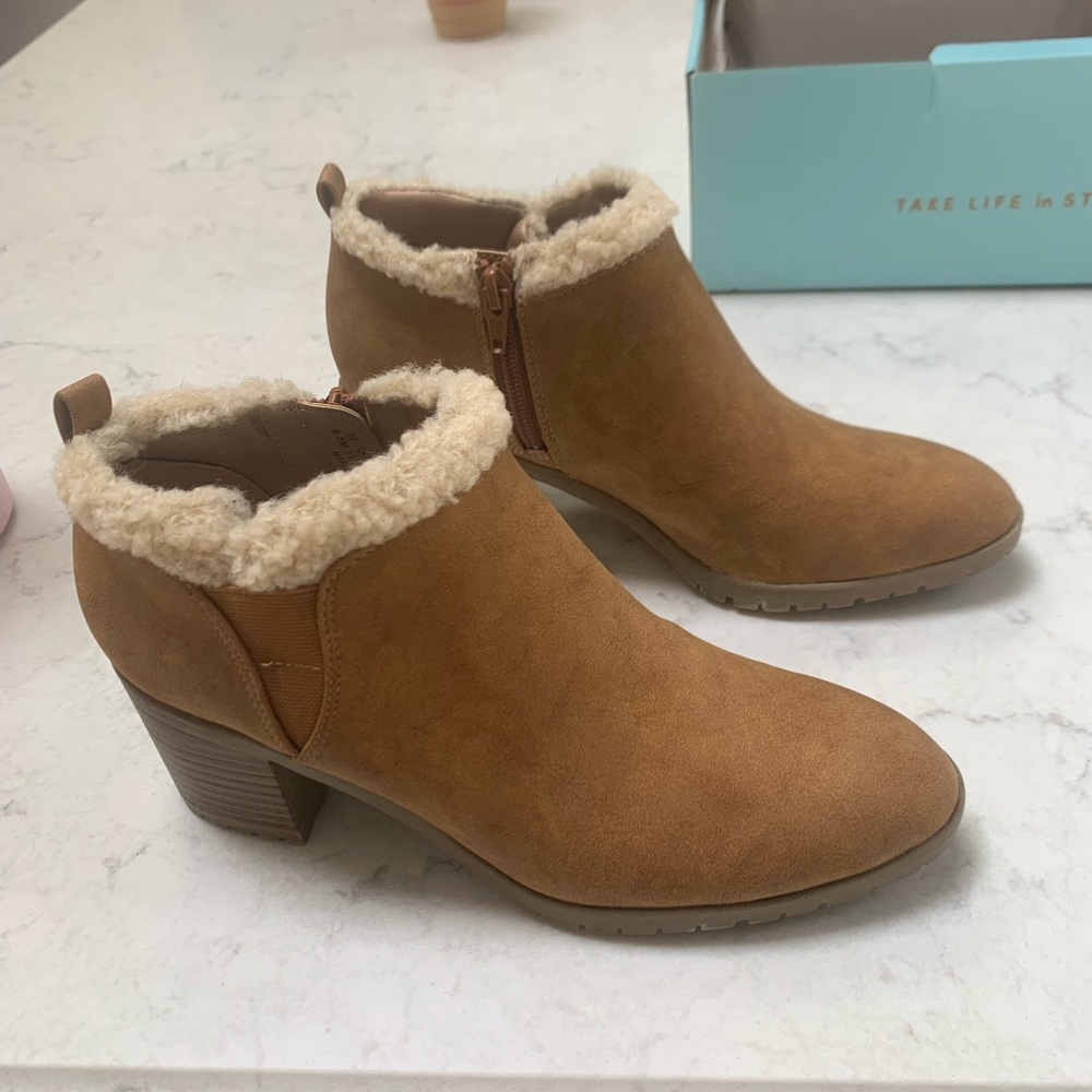 Booties - Picture 2 of 4